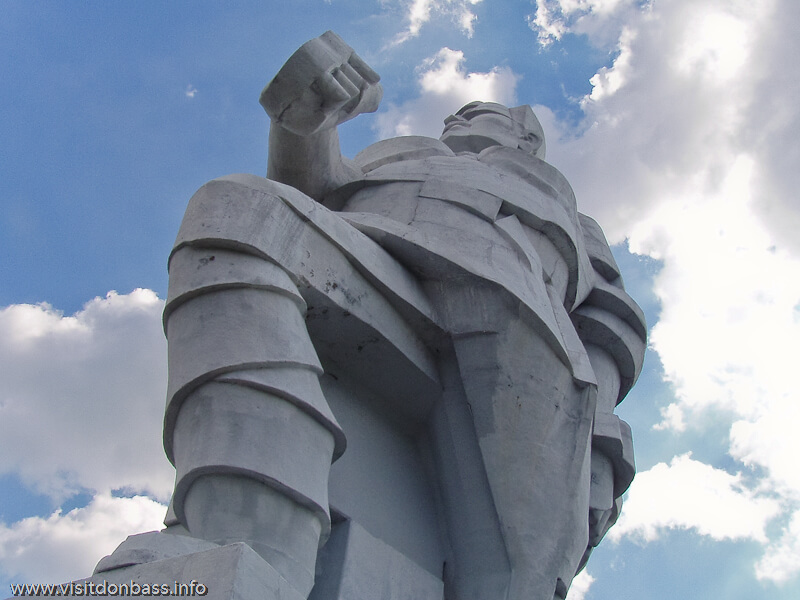 Donbass: Between the Great War and Revolution