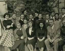 Театр і місто