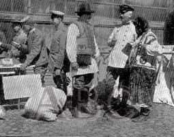 Образи воєнного Львова