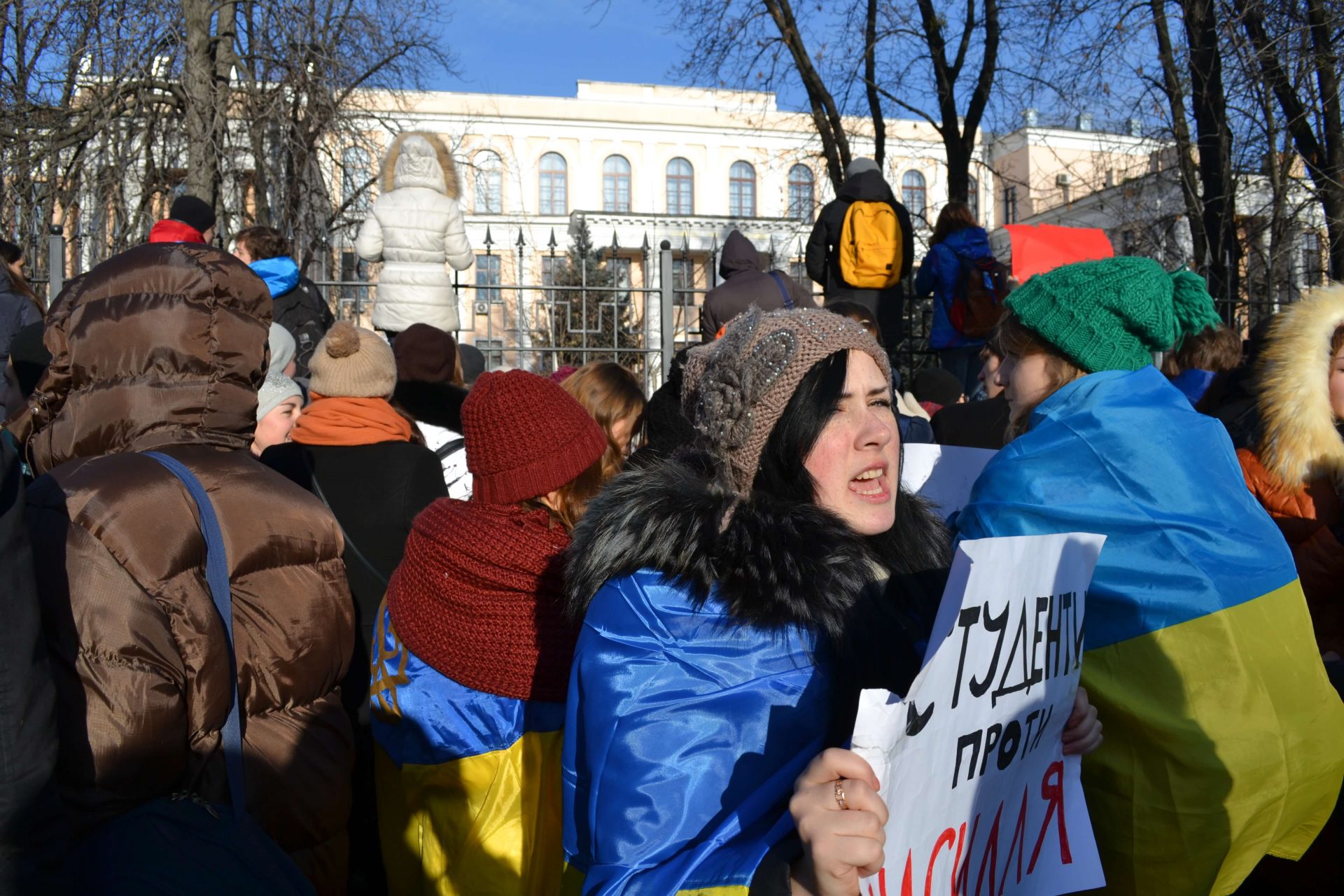 Залучена антропологія: етичність та виклики в революційні часи