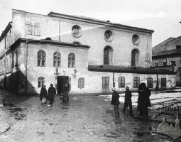 Literary Images of Jewish Lviv