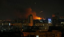 HOW TO SUPPORT UKRAINE