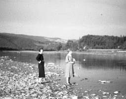 Women's Dimensions of the Past: How History Becomes Reality 