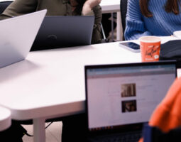 Презентація посібника з цифрової історії