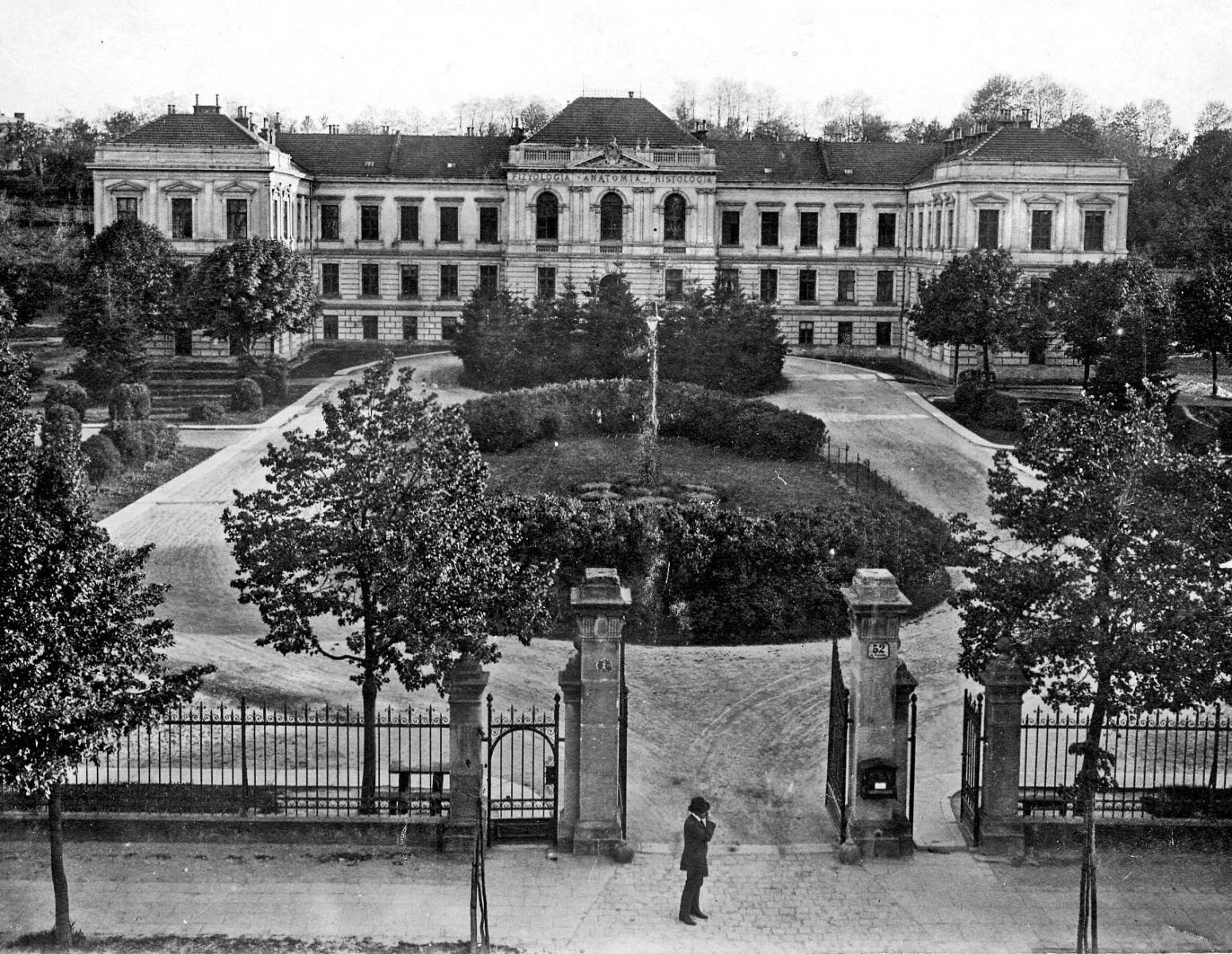 Перша жінка науки: міста і місії Софії Окуневської